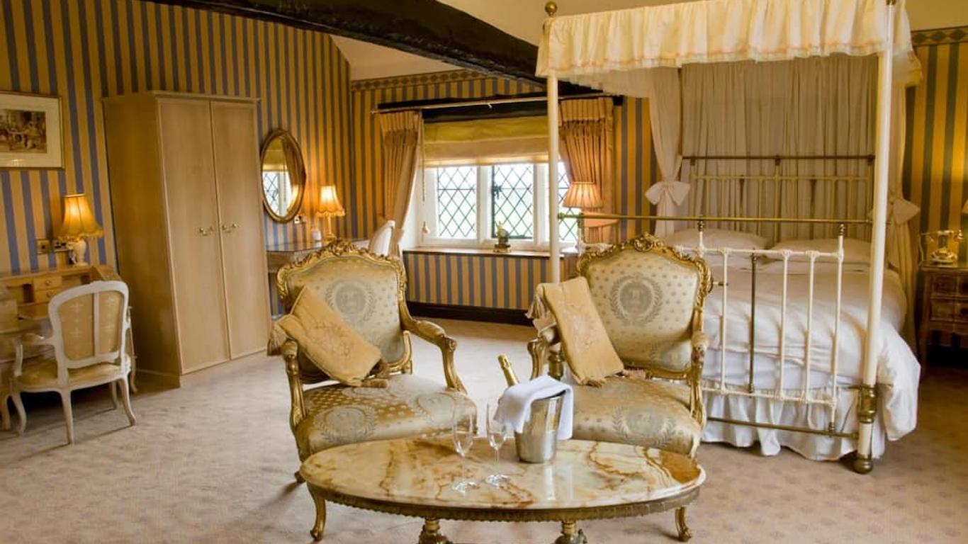 Albright Hussey Manor