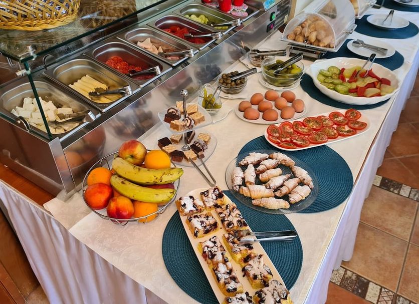 Buffet Photo