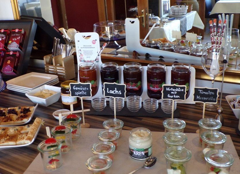 Buffet Photo