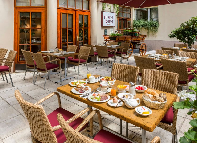 Restaurant Photo