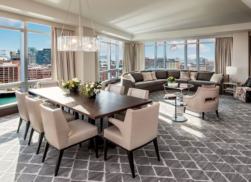 Dining room Photo