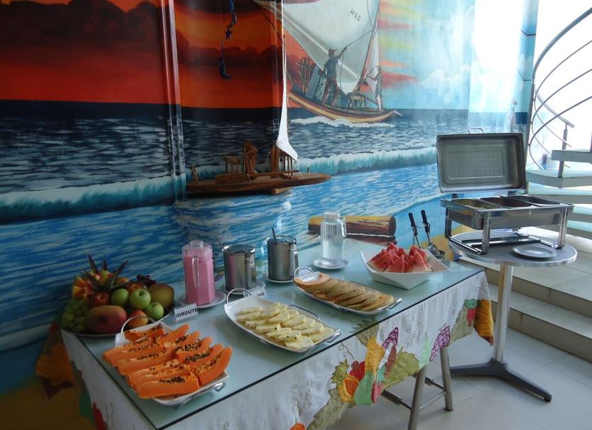 Buffet Photo