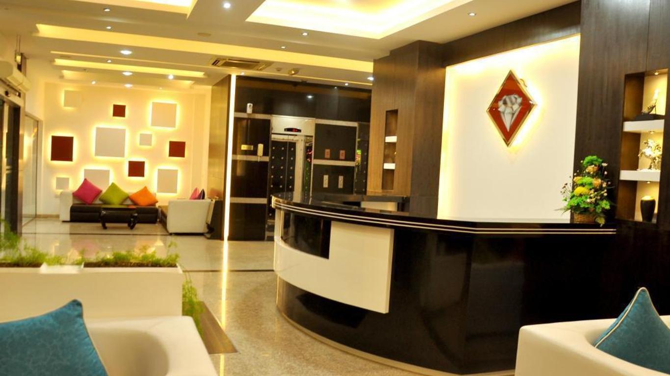 Johny International Hotel