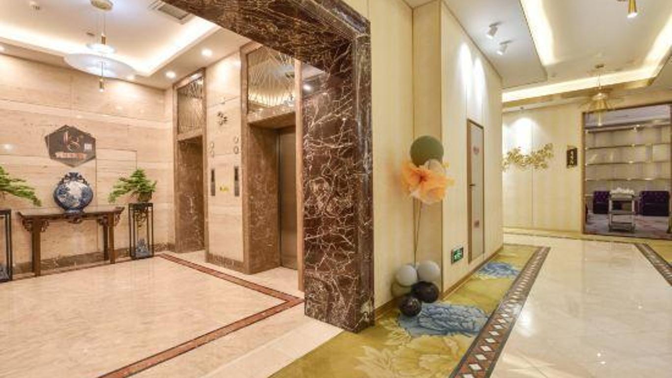 Sweetland Hotel