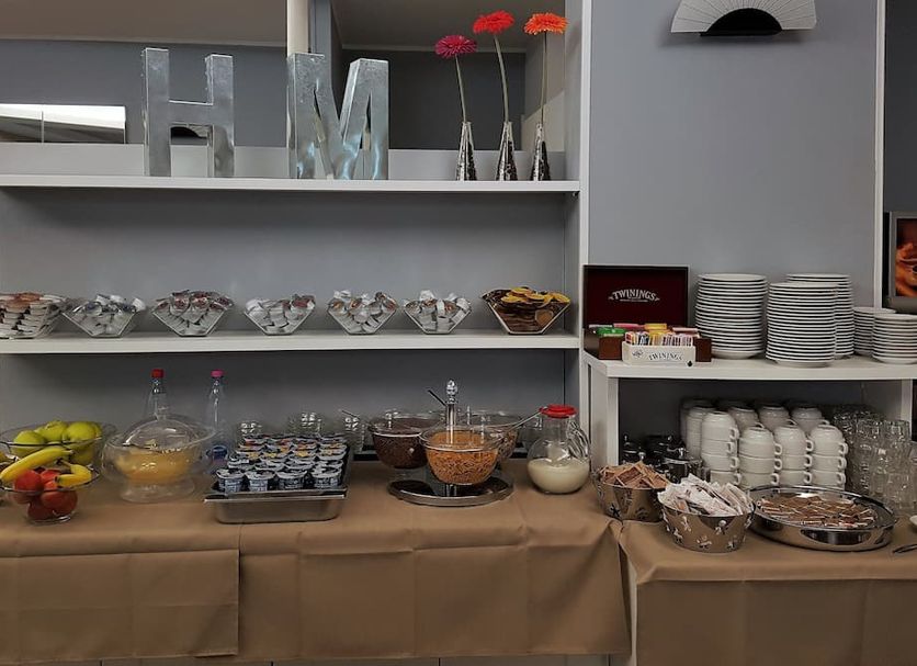 Buffet Photo