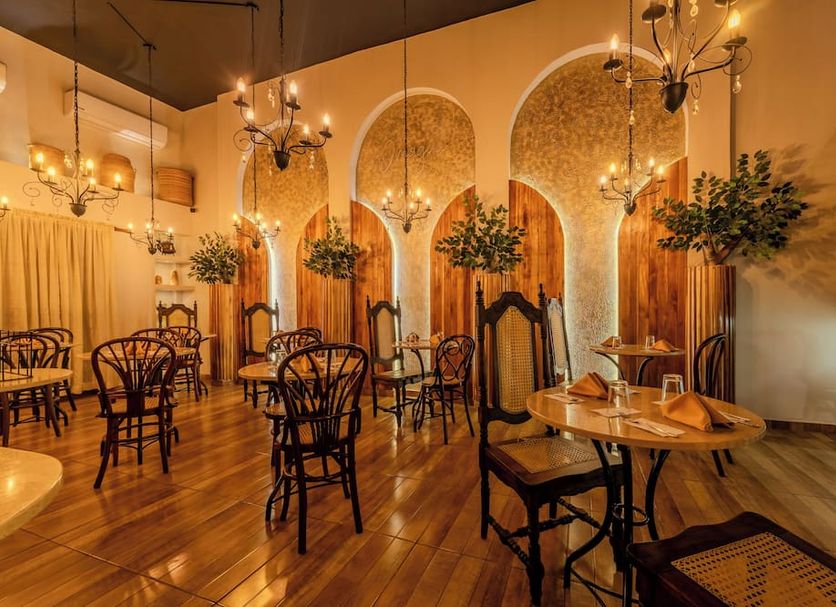 Restaurant Photo