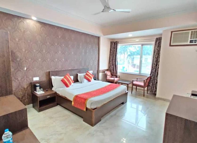 Bedroom Photo