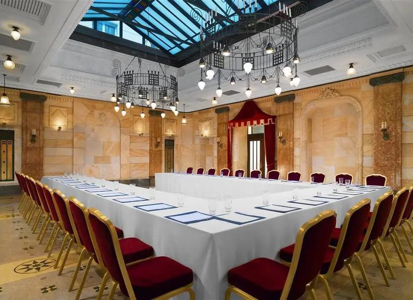 Conference room Photo