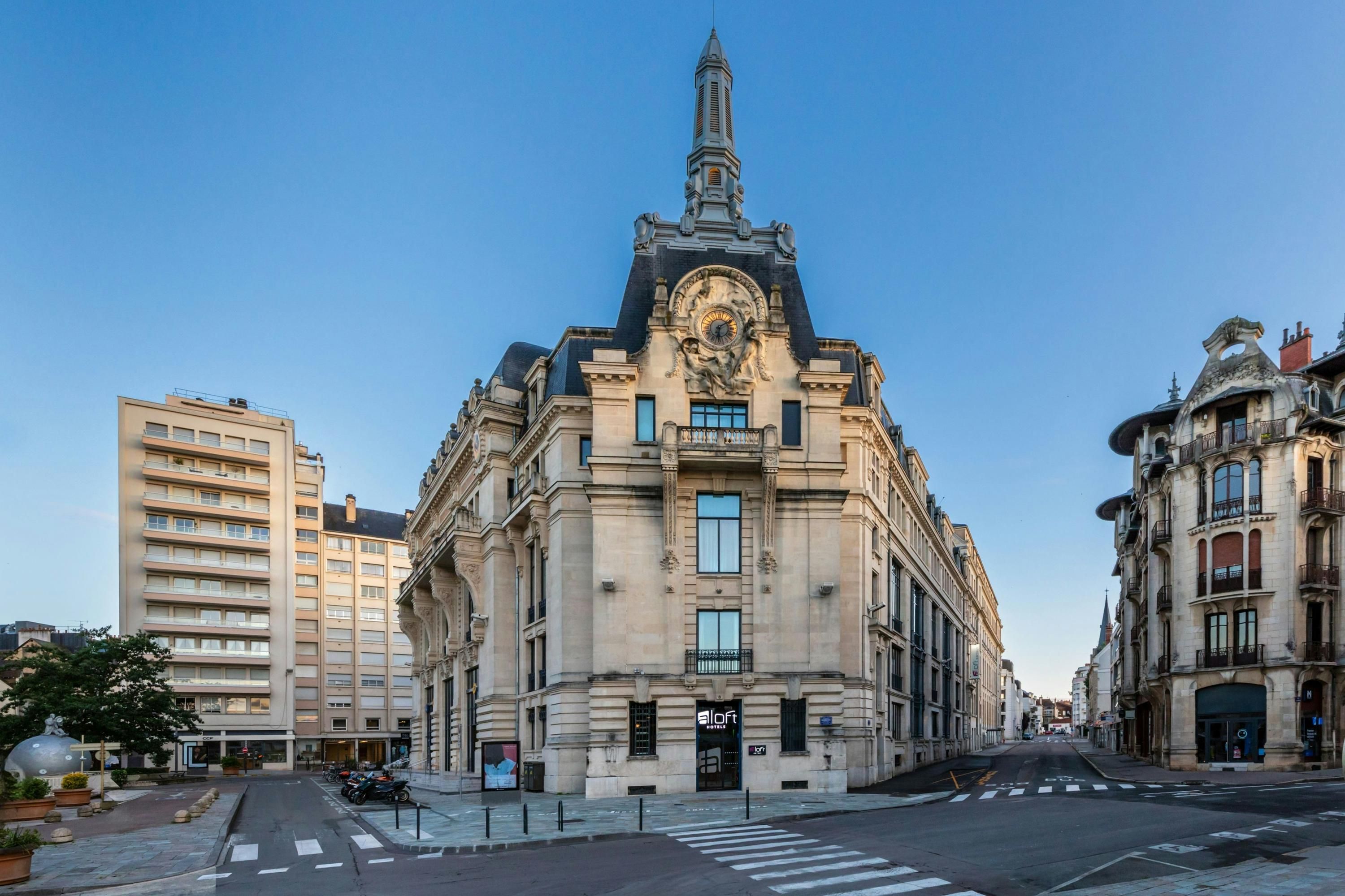 Building Photo