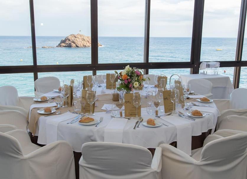 Banquet hall Photo