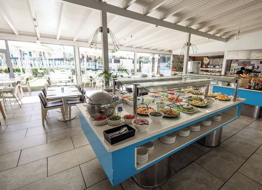 Buffet Photo