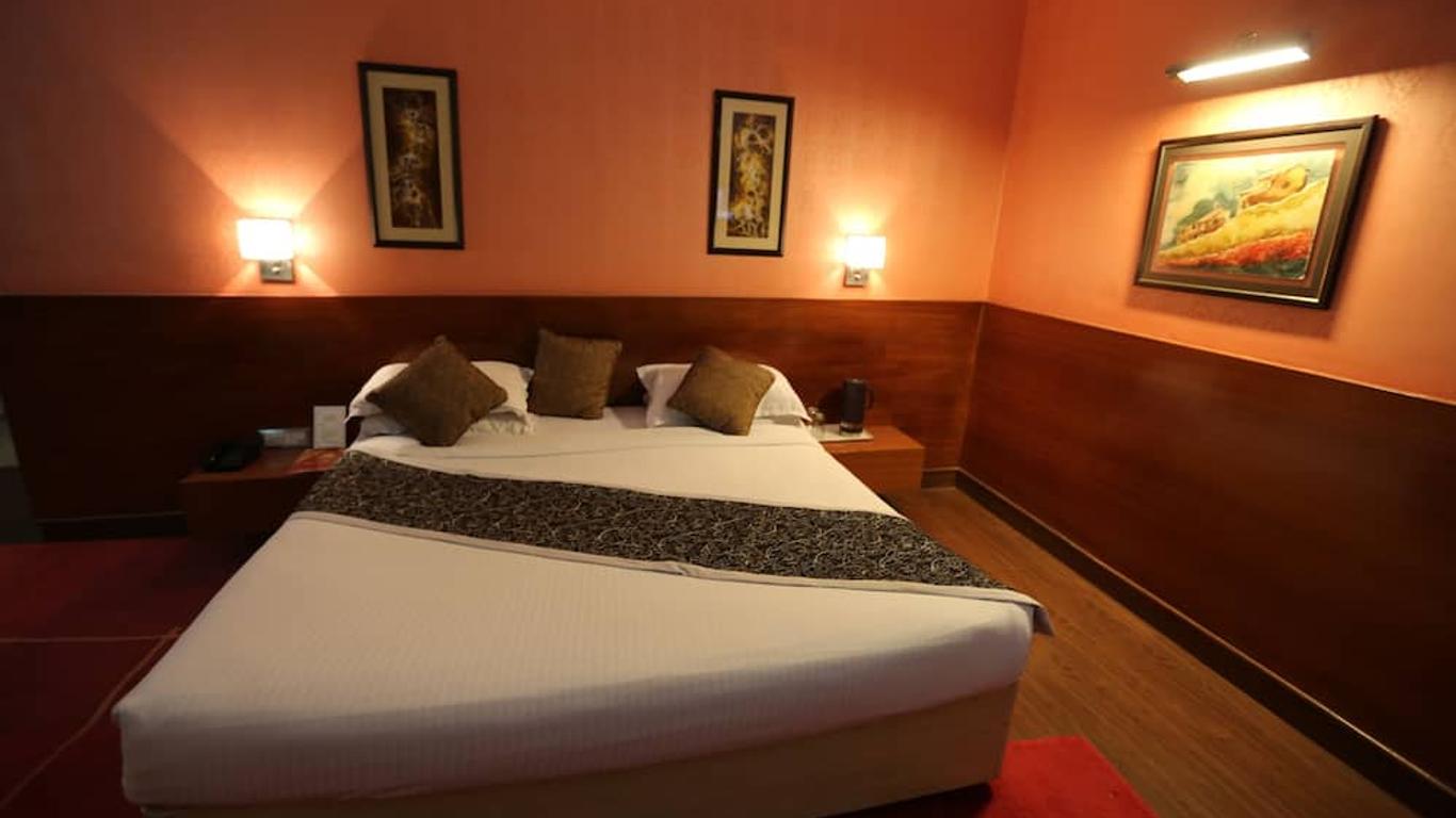 Hibis Hotel Devi Grand - Katra