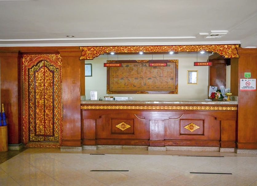 Front desk Photo