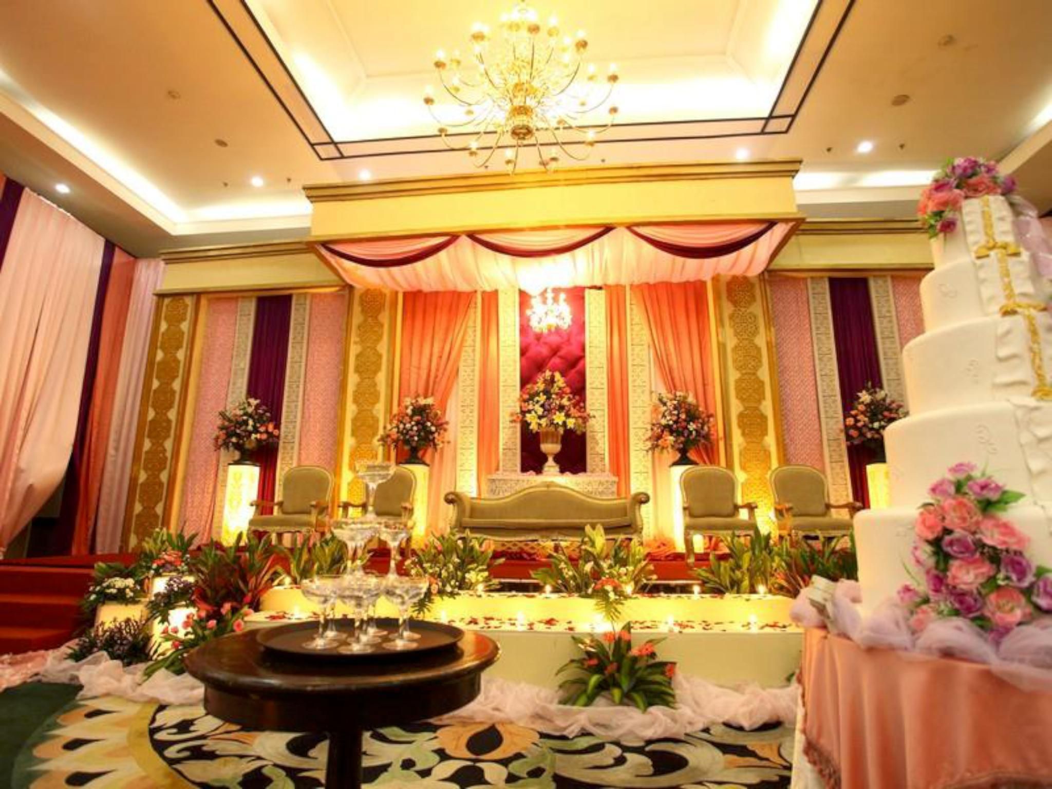 Banquet hall