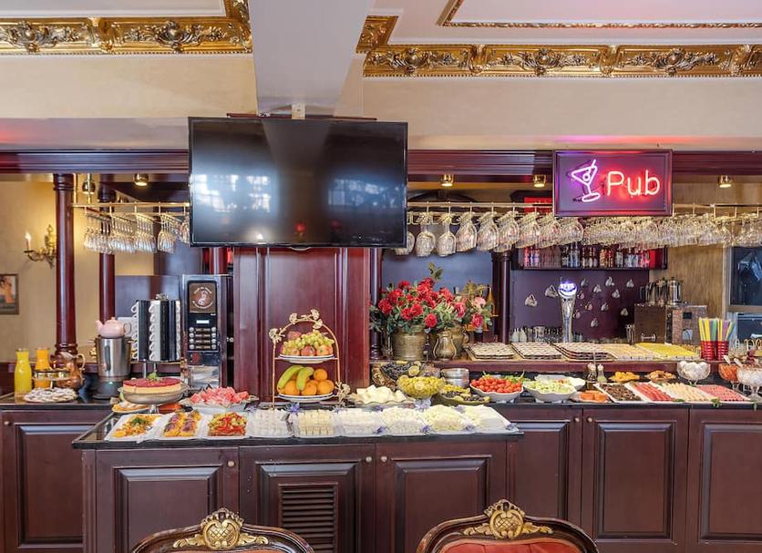Buffet Photo