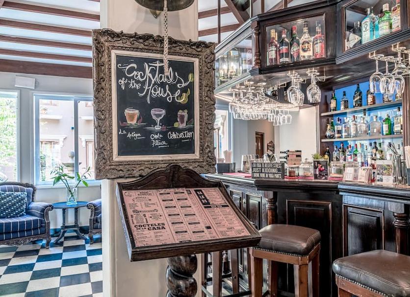 Bar Photo