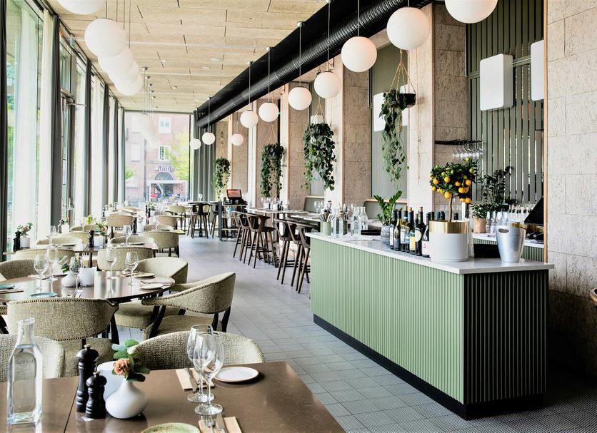Restaurant Photo