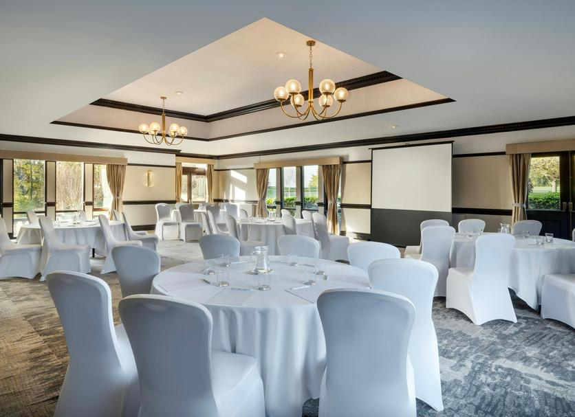 Banquet hall Photo