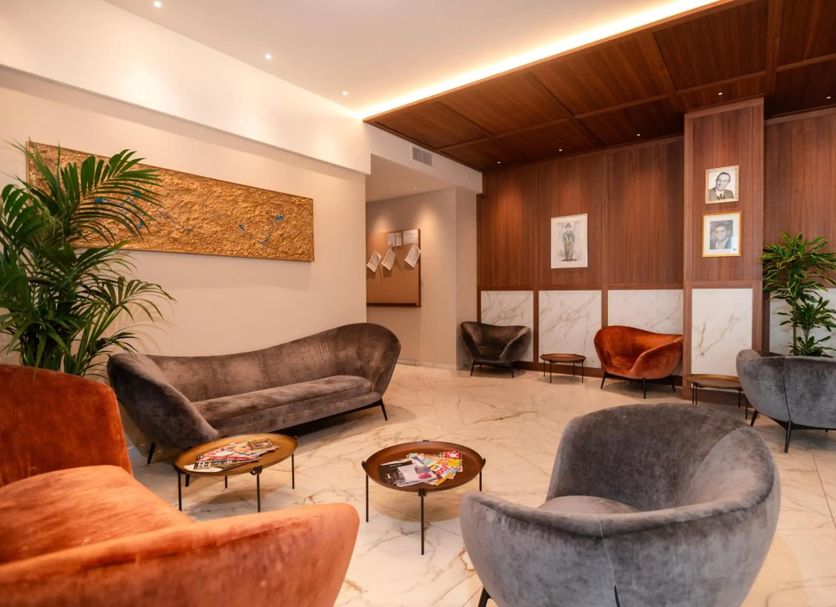 Lounge Photo