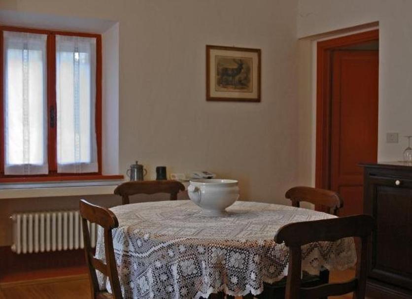 Dining room Photo
