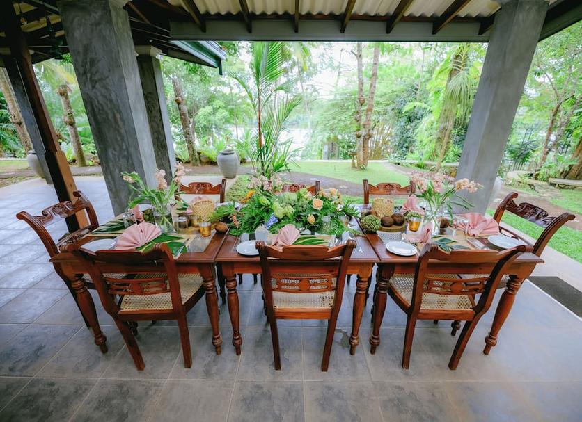 Dining room Photo