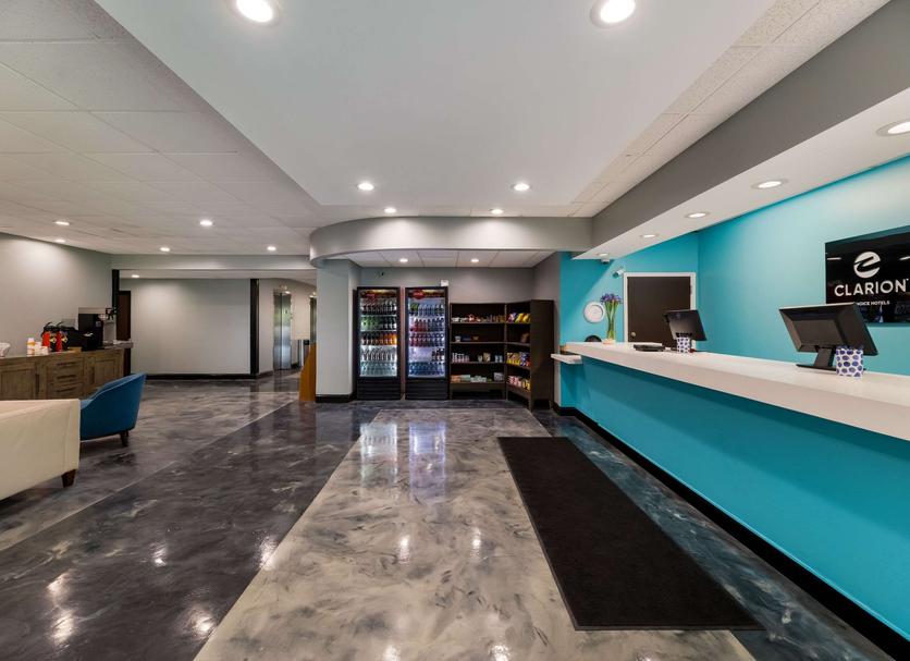 Front desk Photo