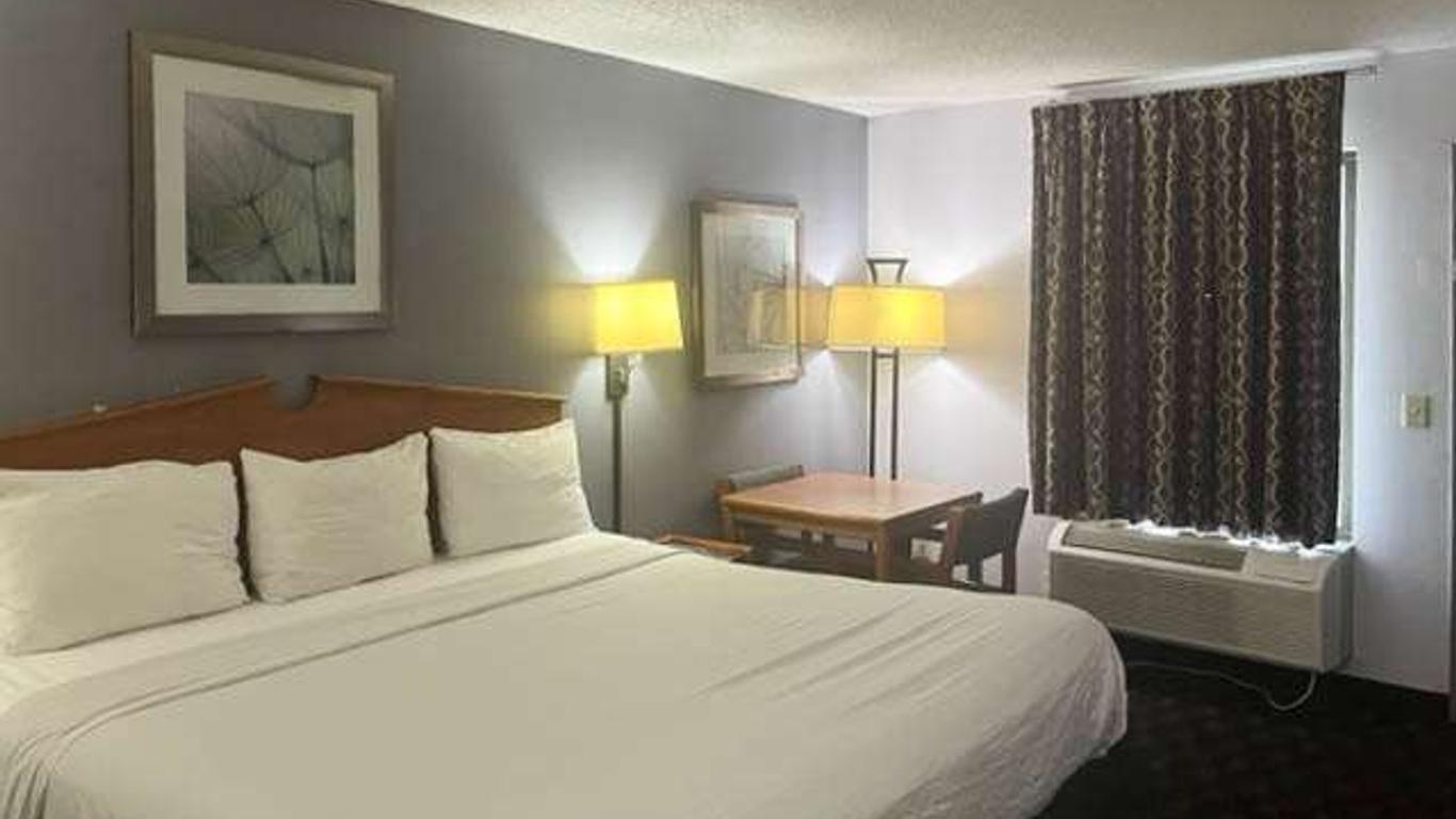 Studio 6 Suites Louisville, Ky Airport Expo Center