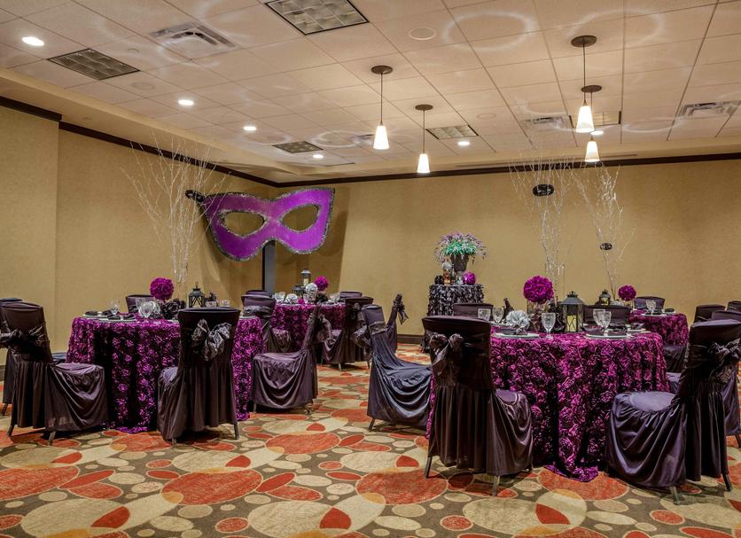 Banquet hall Photo