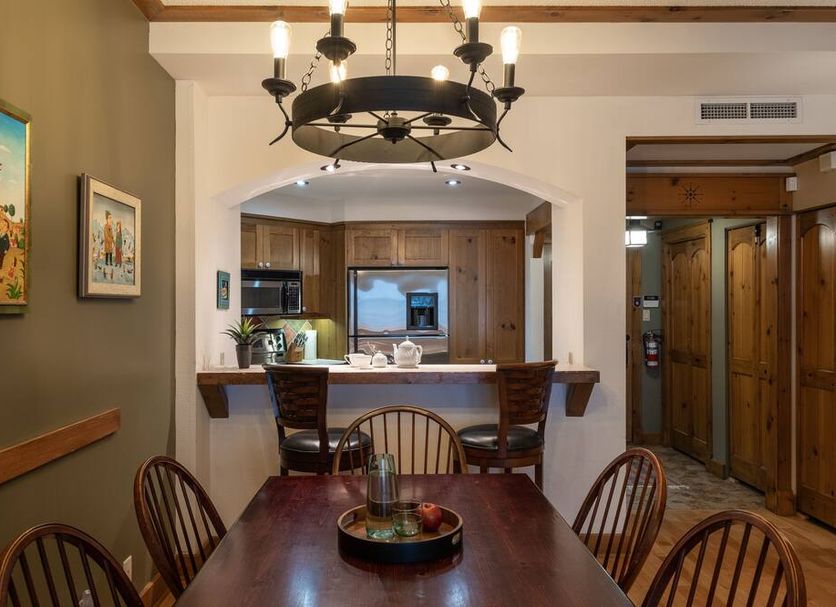 Dining room Photo