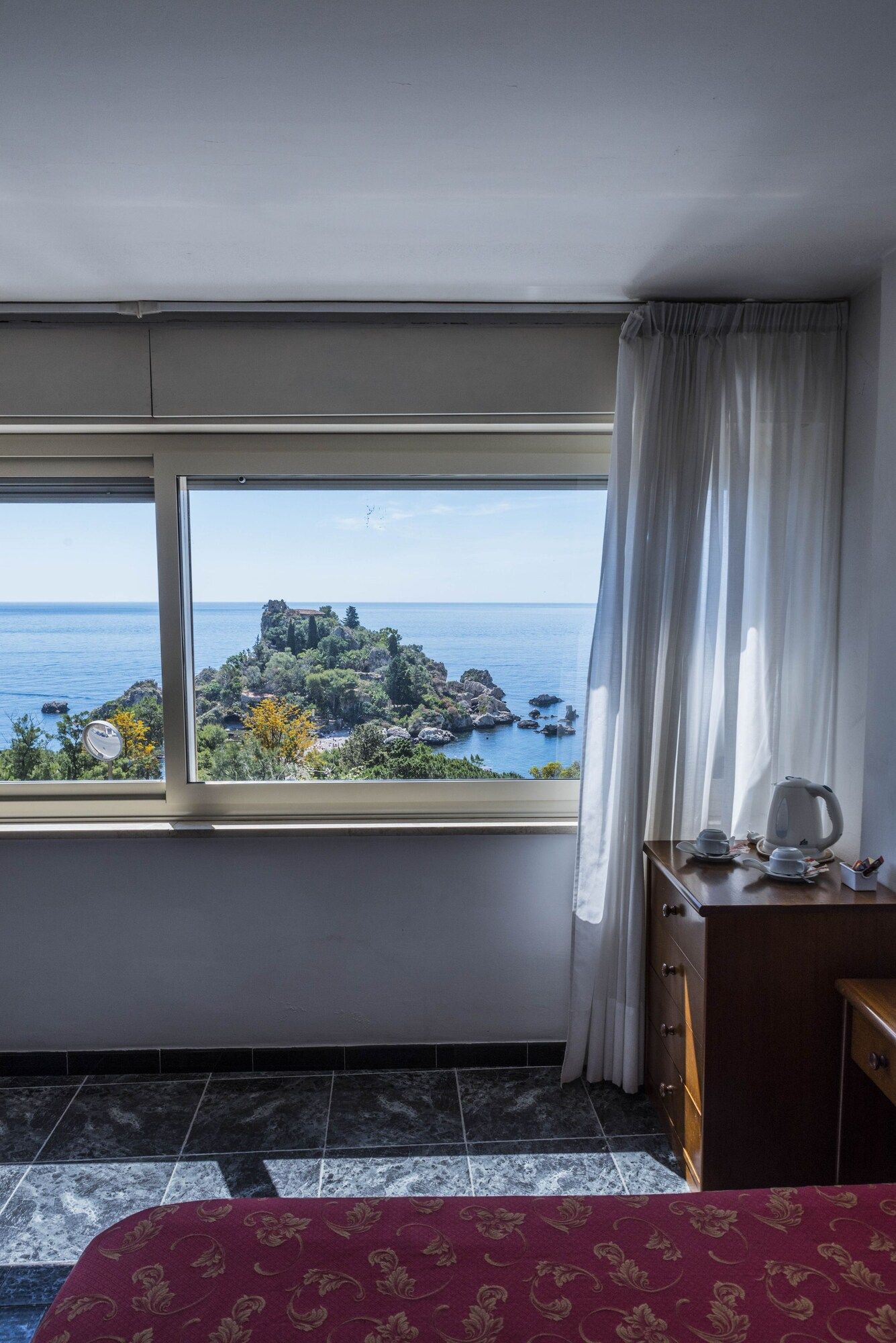 Room amenity