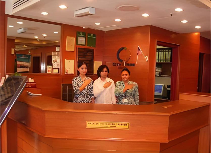 Front desk Photo