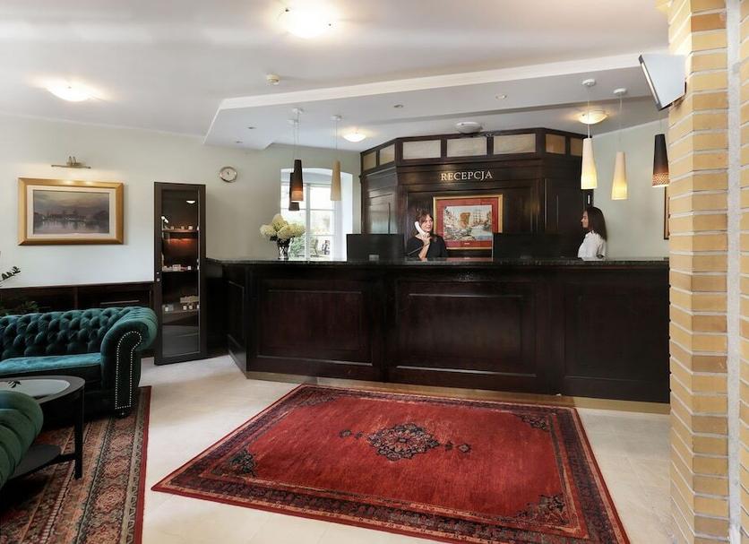 Front desk Photo