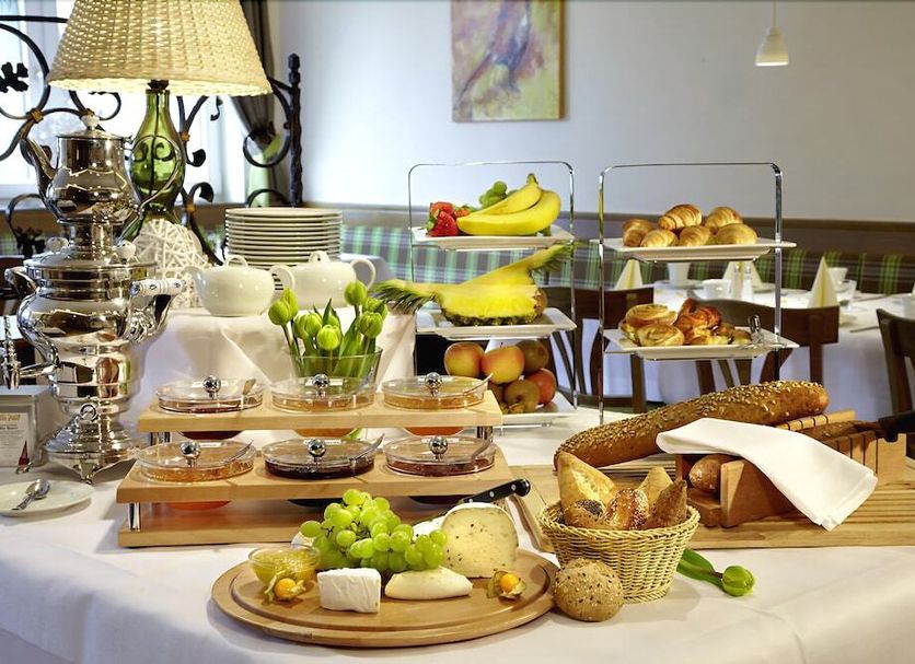 Buffet Photo