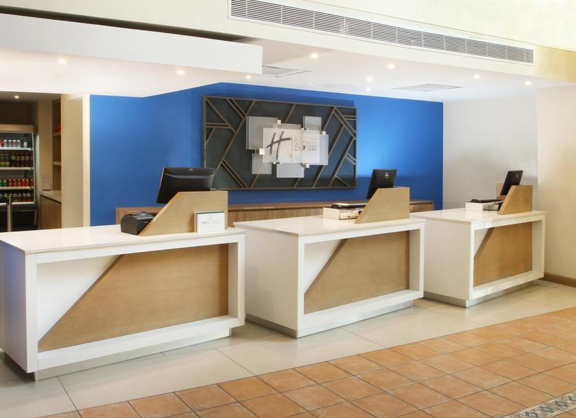 Front desk Photo