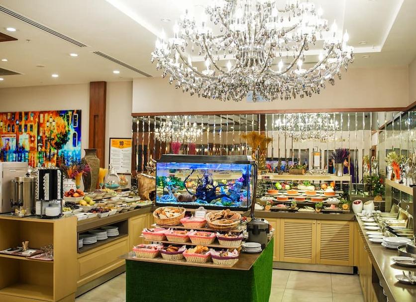 Buffet Photo