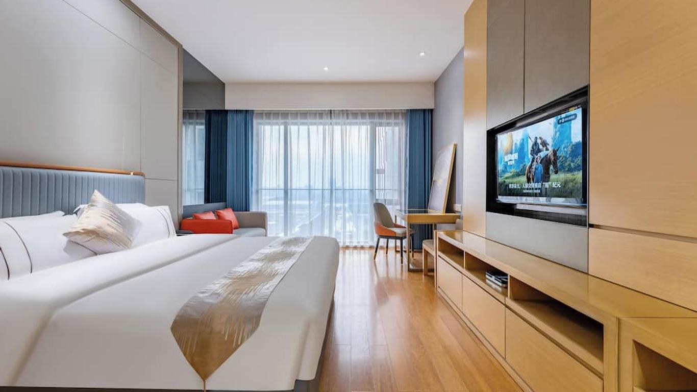 Yicheng Apartment Pazhou Poly World Center