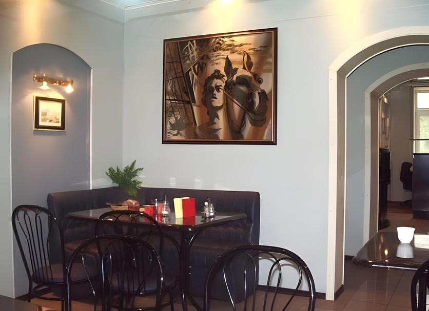 Dining room Photo