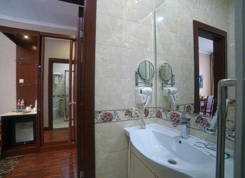 Bathroom Photo
