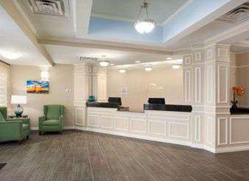 Front desk Photo