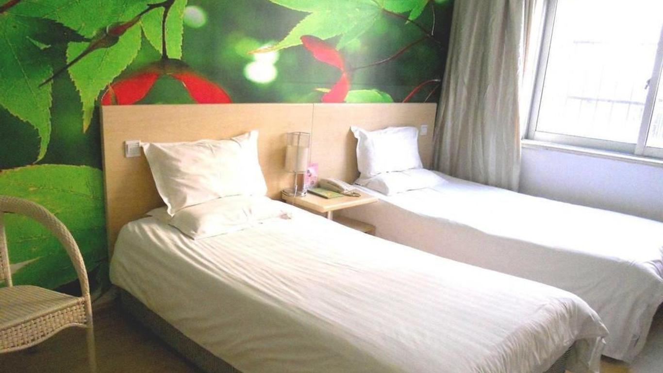 a8 Hotel