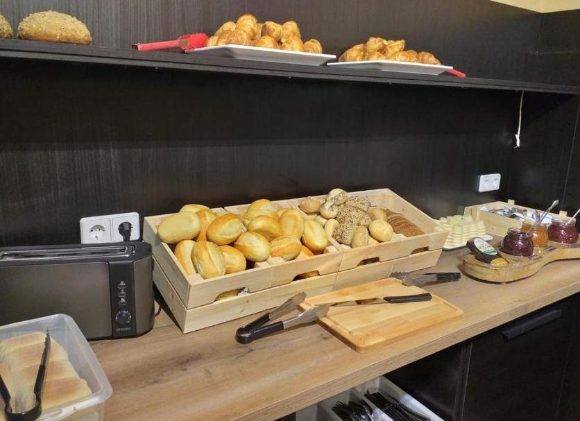 Buffet Photo