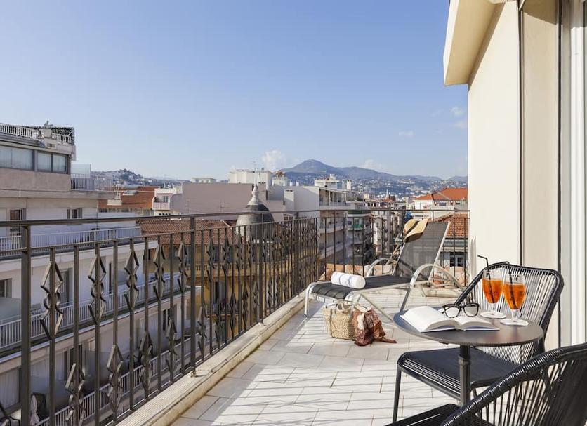 Balcony Photo