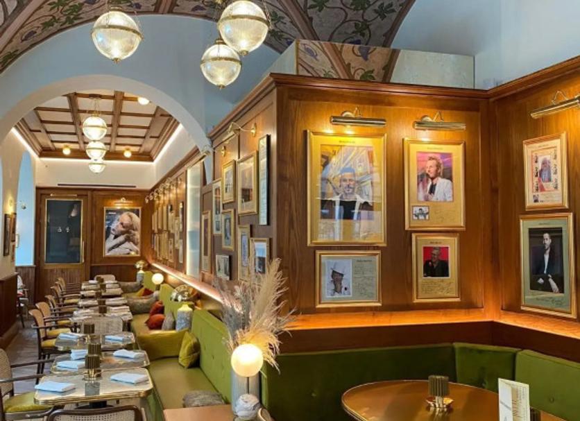 Restaurant Photo