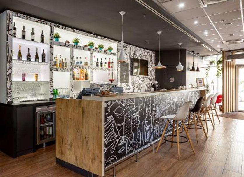 Bar Photo