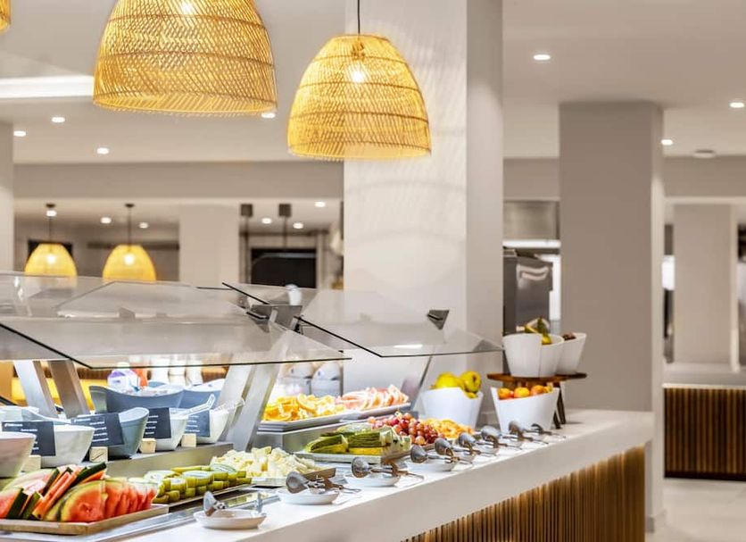 Buffet Photo