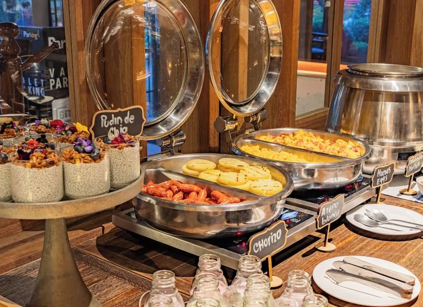 Buffet Photo
