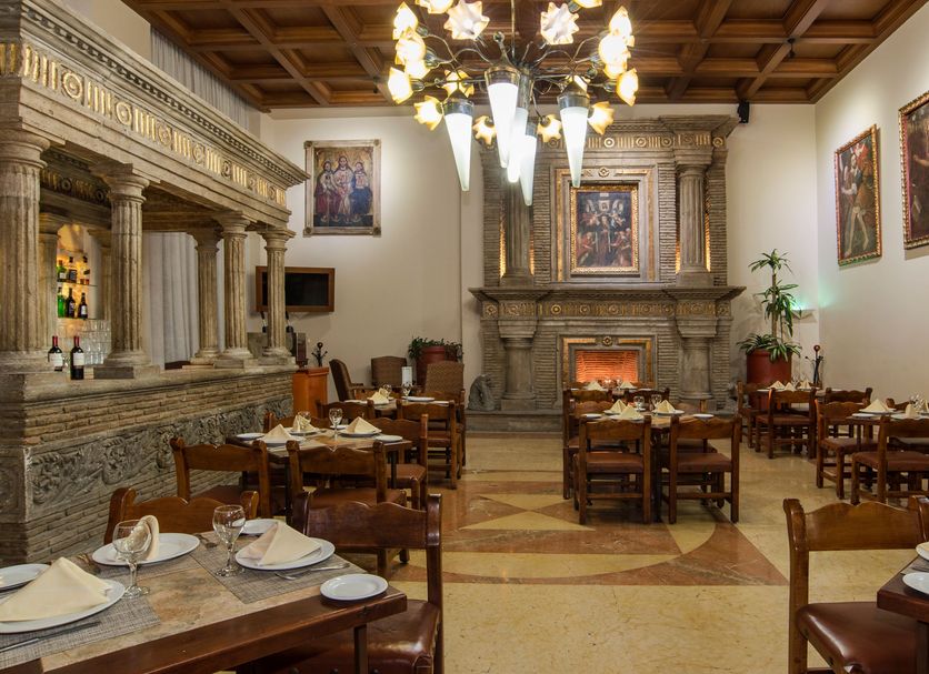 Restaurant Photo