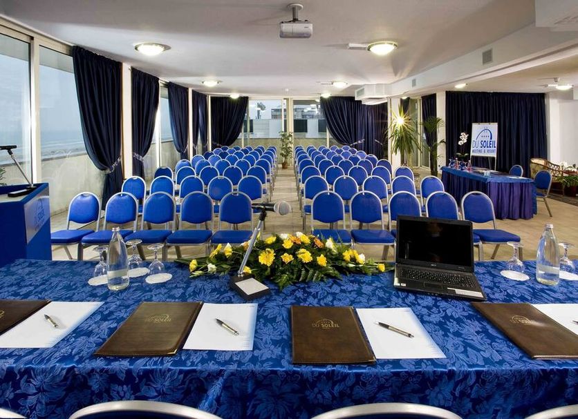 Conference room Photo