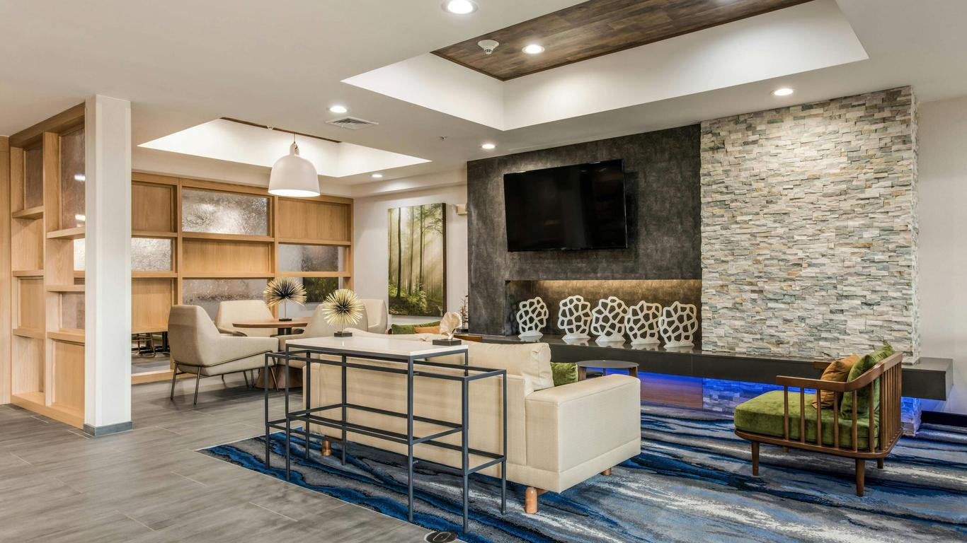 Fairfield by Marriott Inn & Suites Greensboro Coliseum Area