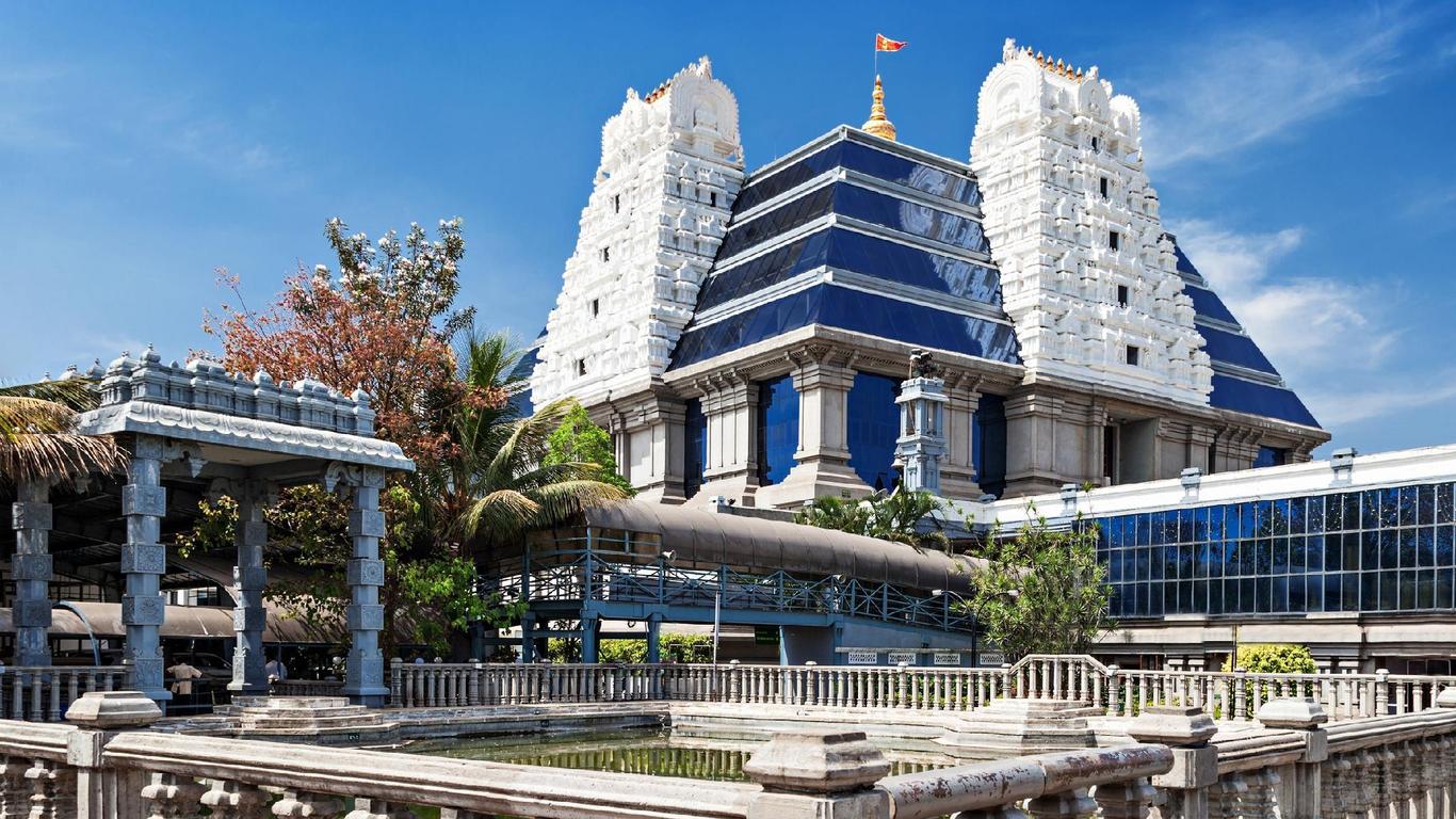 Hotel Grand Bee